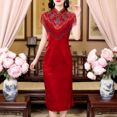 Modern Embroidered Qipao Dress – Elegant Red Wedding Style (2025 New Arrival)