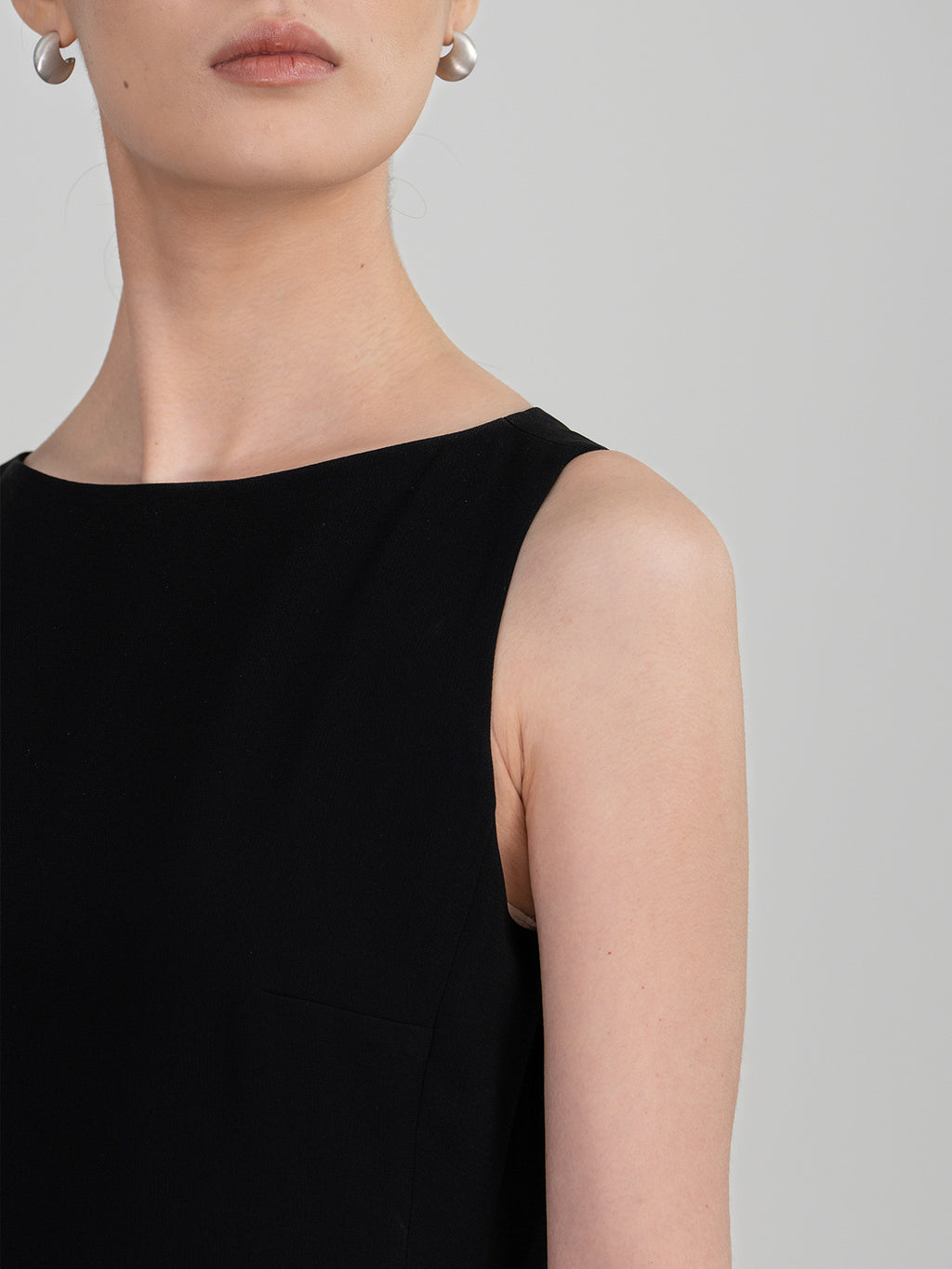 Timeless Sleeveless Shift Dress