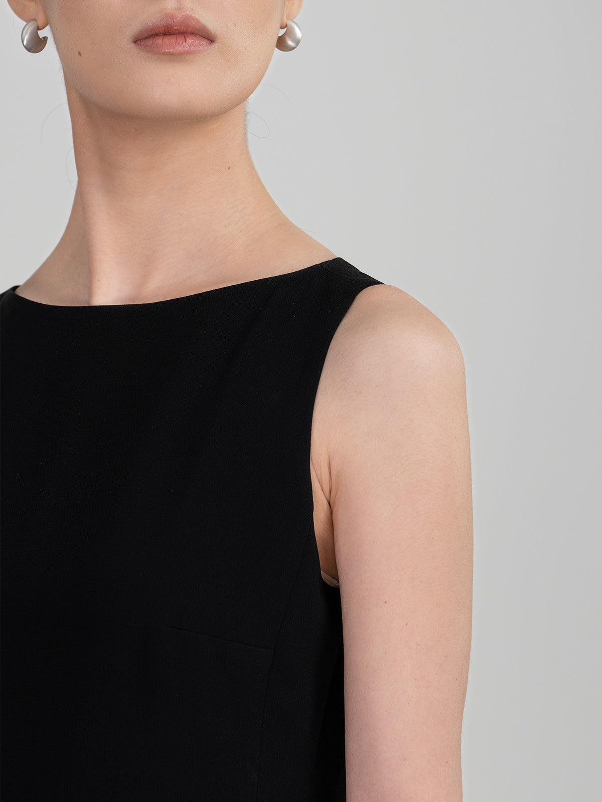 Timeless Sleeveless Shift Dress